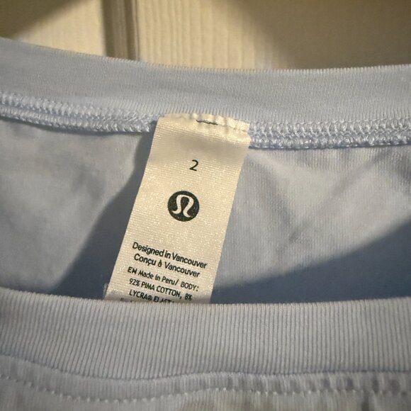 Lululemon Women's Relaxed Fit Boatneck Tee - Size 2 - Picture 2 of 3